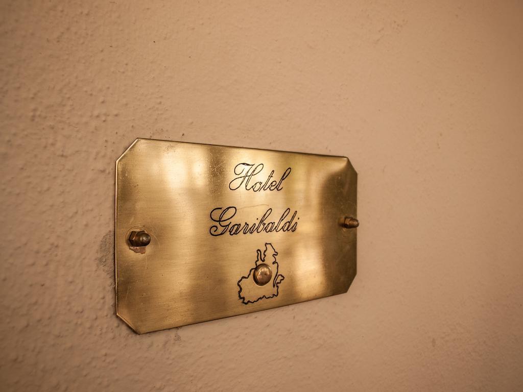 לה מדלנה Hotel Garibaldi מראה חיצוני תמונה