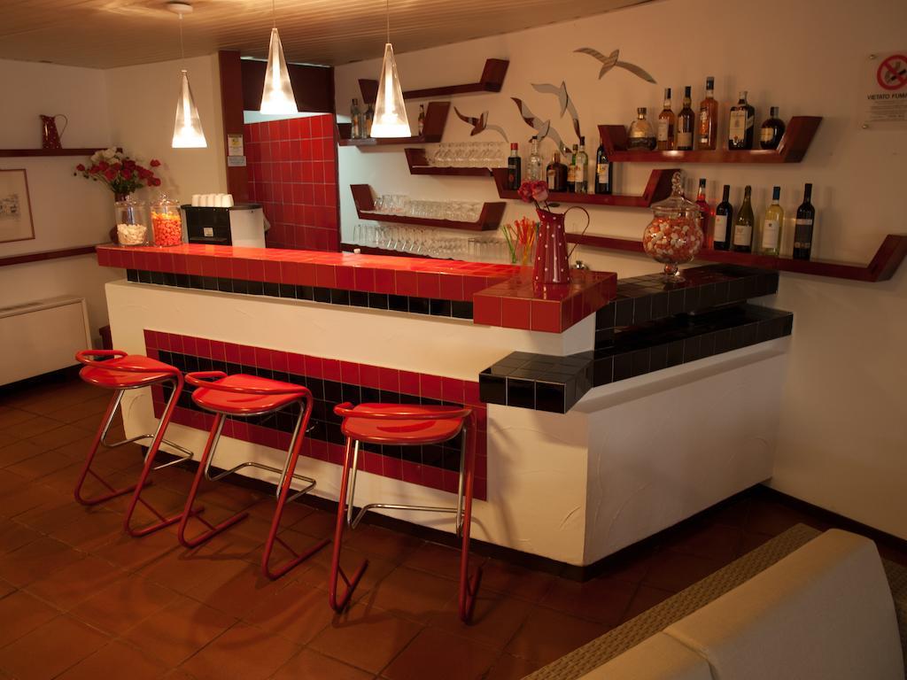 לה מדלנה Hotel Garibaldi מראה חיצוני תמונה