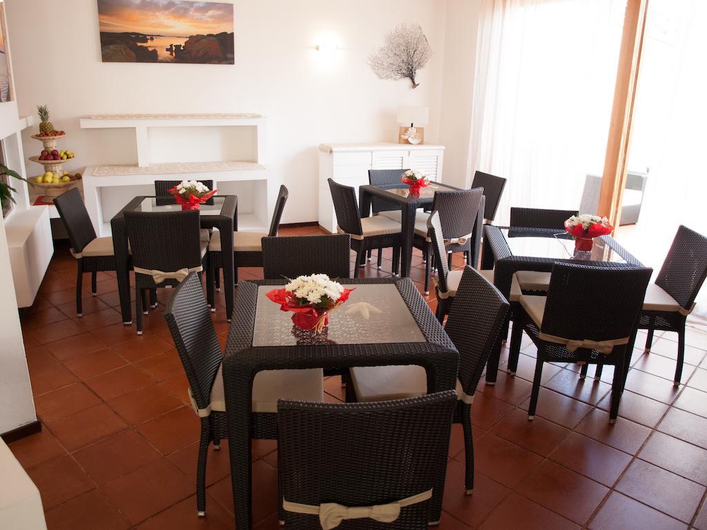 לה מדלנה Hotel Garibaldi מראה חיצוני תמונה