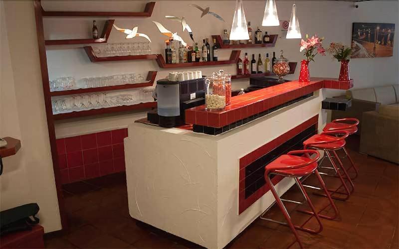 לה מדלנה Hotel Garibaldi מראה חיצוני תמונה